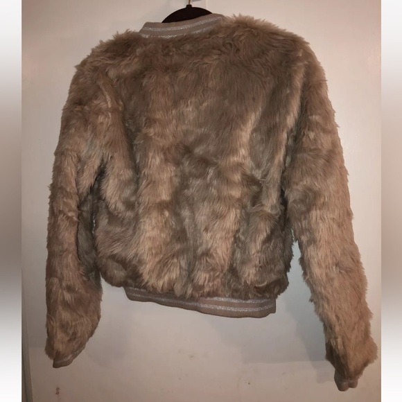 Rue 21 Size M Faux Beige Fur Bomber Zip Up Jacket Teddy - Picture 3 of 3